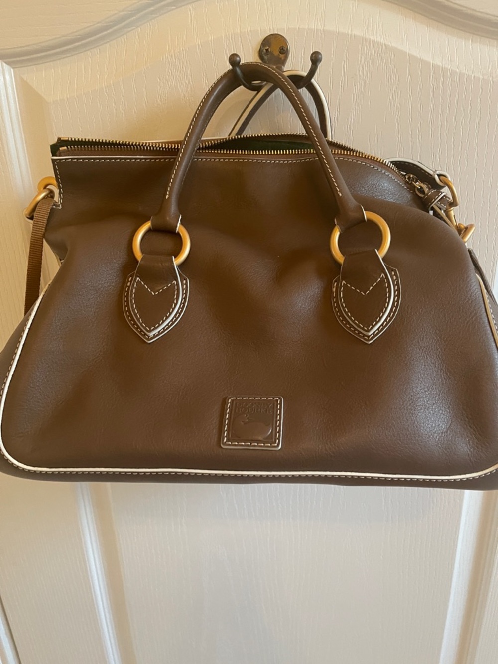 Classic Brown Dooney Bourne Leather Satchel Handbag